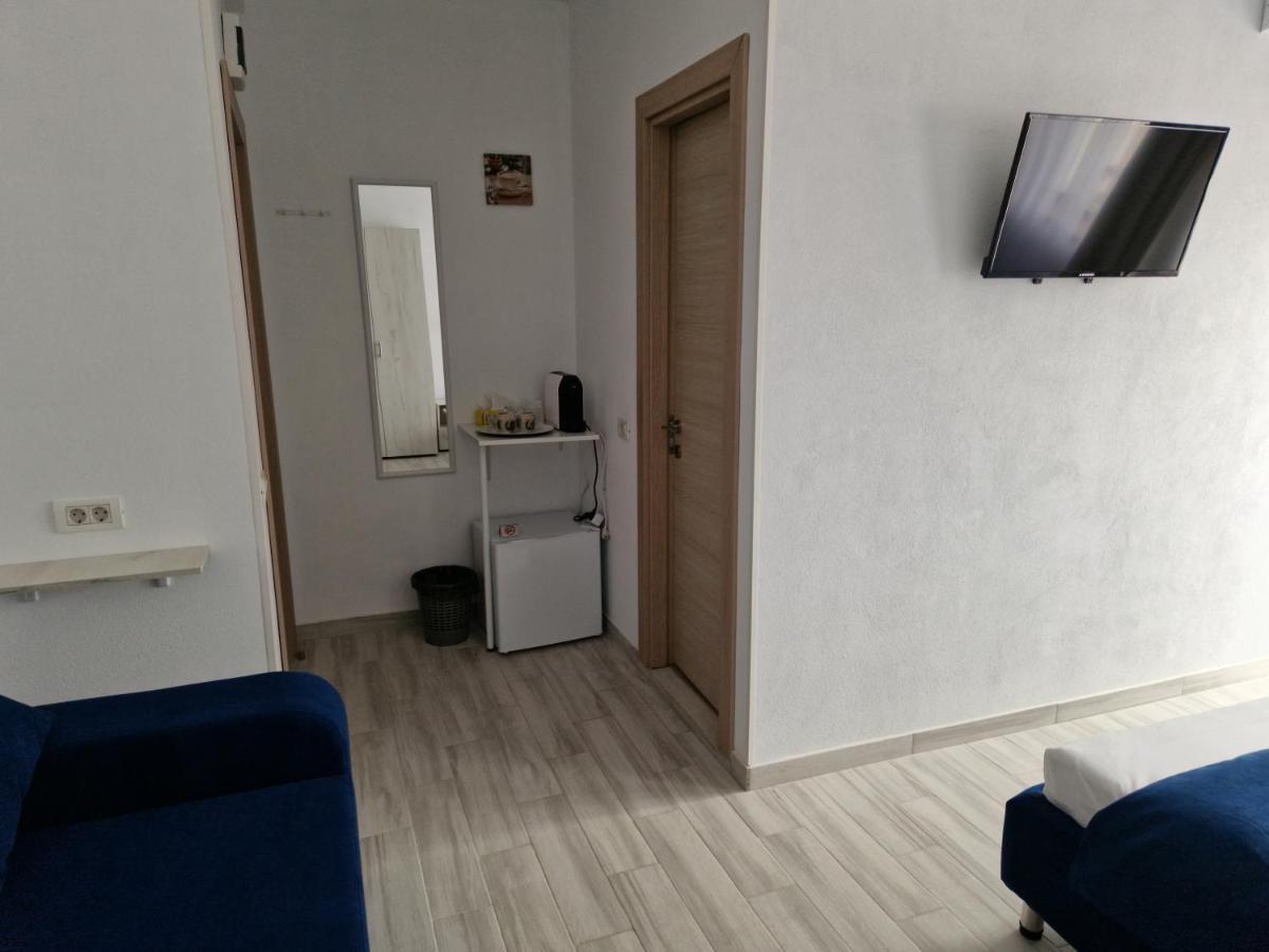 Yuka Hotel Vama Veche Luaran gambar